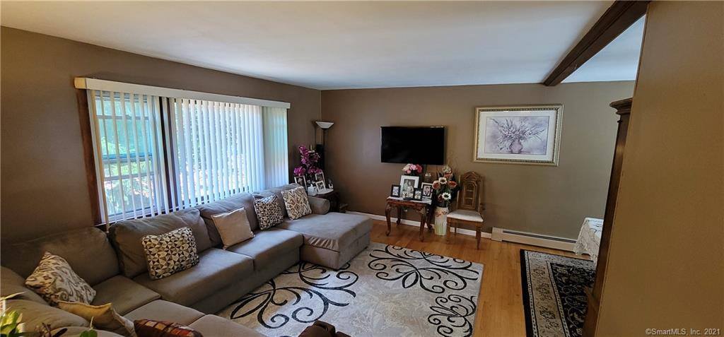 7 Dodge Drive, Shelton, CT 06484