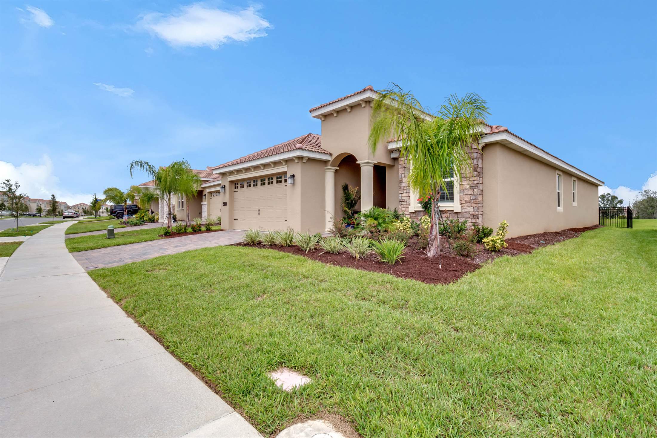 1077 Downspring Place, Champions Gate, FL 33896