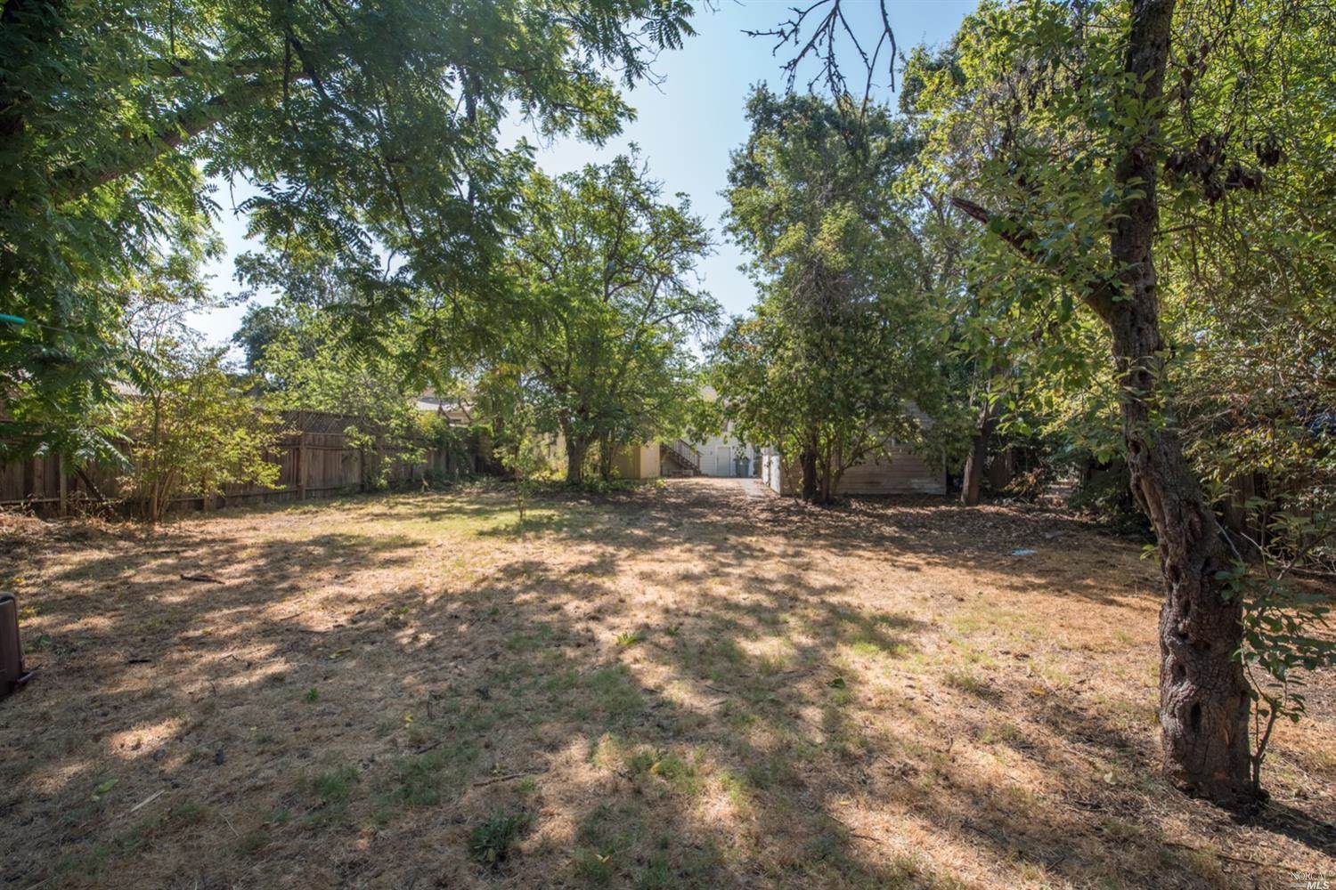 219 Hewett Street, Santa Rosa, CA 95401