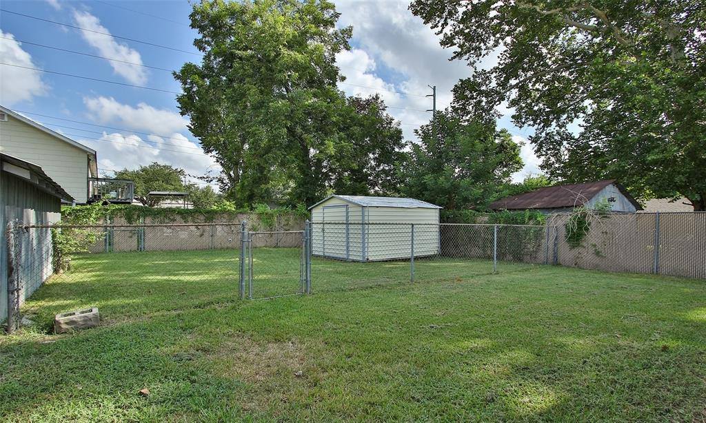 147 Parker Road, Houston, TX 77076