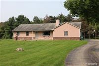 3311 Brewer, Howell, MI 48855