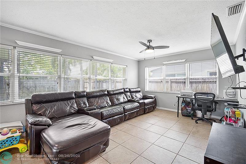 4621 NE 4th Ave, Oakland Park, FL 33334