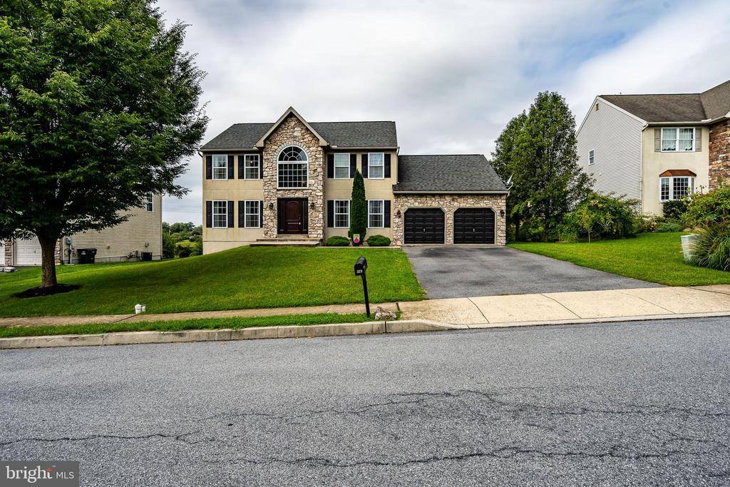 279 Buckhead Lane, Douglassville, PA 19518