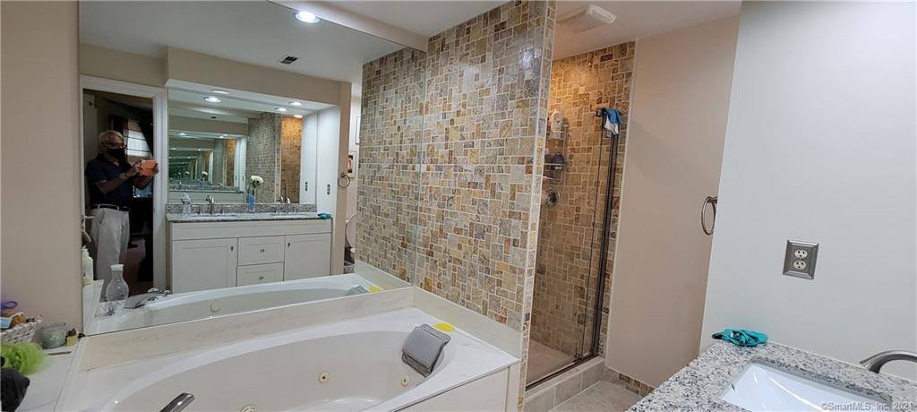 2675 Park Avenue, Bridgeport, CT 06604