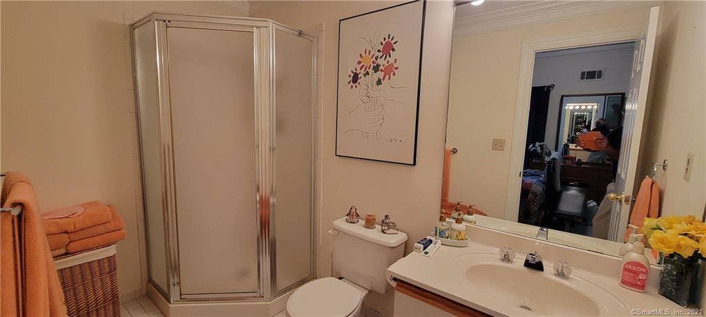 2675 Park Avenue, Bridgeport, CT 06604