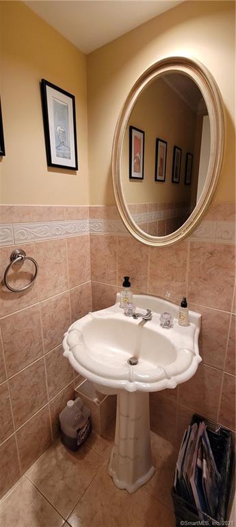 2675 Park Avenue, Bridgeport, CT 06604