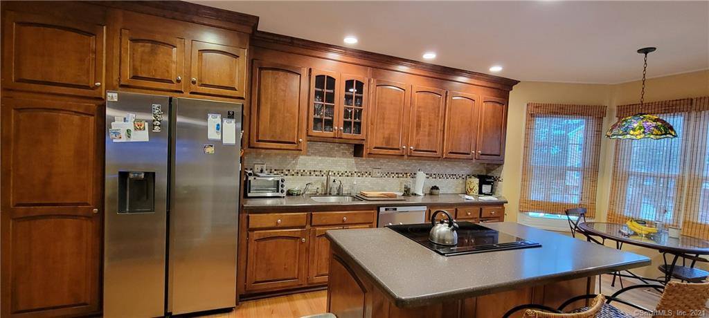 2675 Park Avenue, Bridgeport, CT 06604