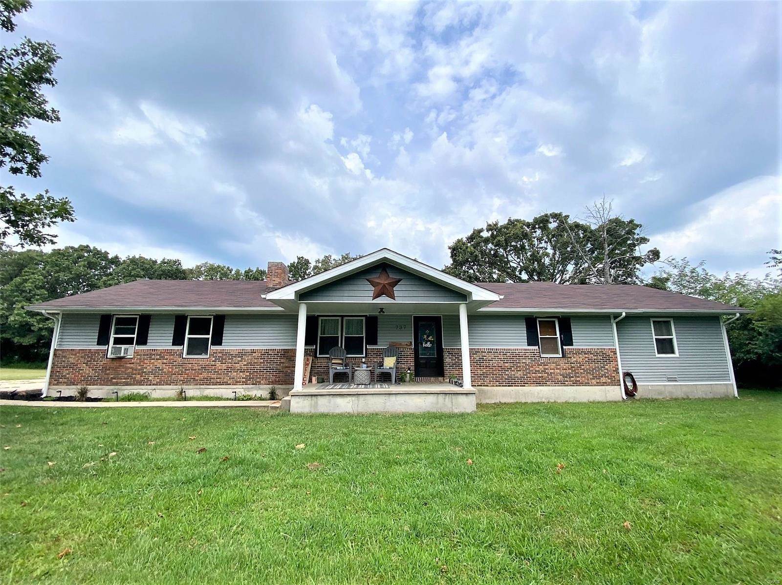 737 McFowler Street, Richland, MO 65556