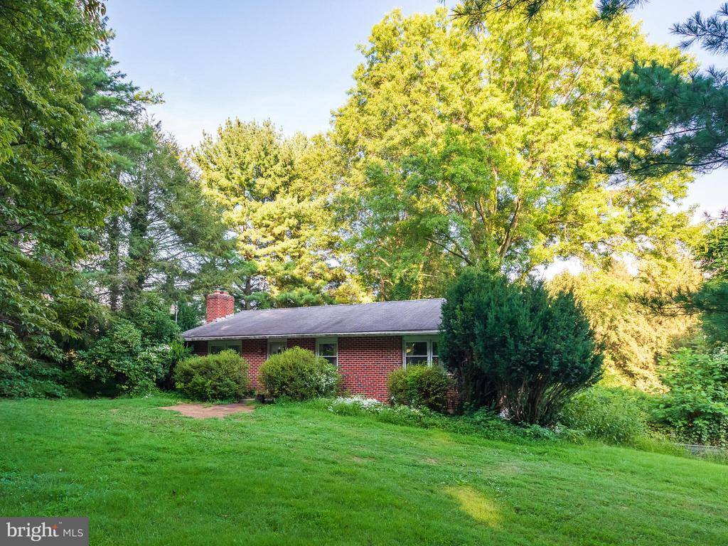 489 Locust Grove Road, West Chester, PA 19382