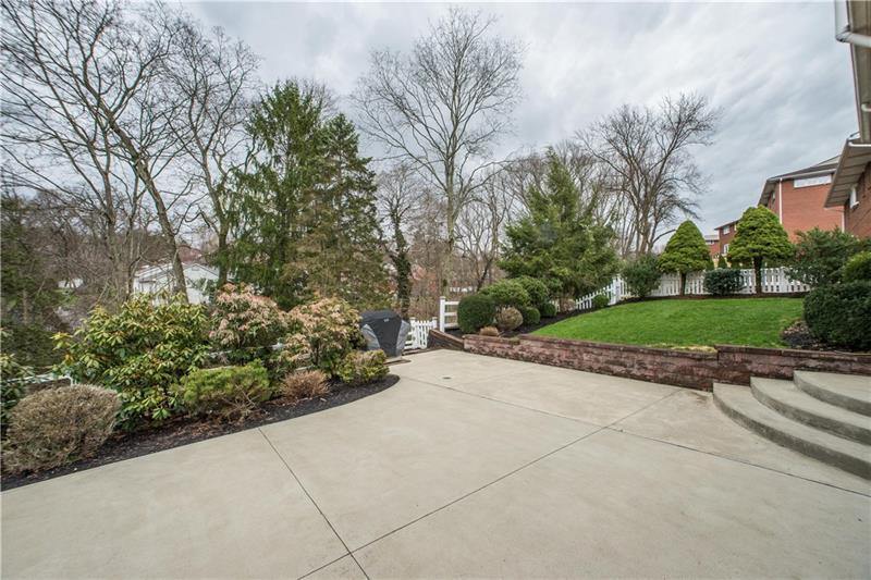 404 Clair Drive, Upper Saint Clair, PA 15241