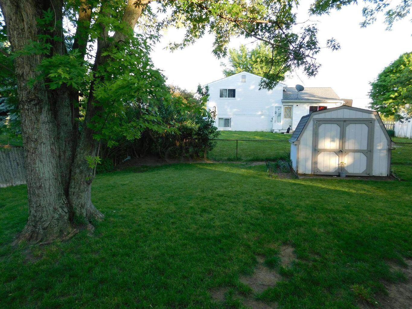 384 Parkdale Drive, West Jefferson, OH 43162