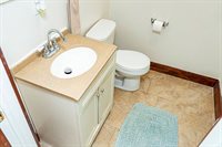 72 Woodrow St, Springfield, MA 01119