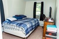 72 Woodrow St, Springfield, MA 01119