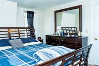 72 Woodrow St, Springfield, MA 01119