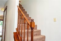 72 Woodrow St, Springfield, MA 01119