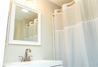 72 Woodrow St, Springfield, MA 01119