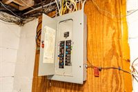 72 Woodrow St, Springfield, MA 01119