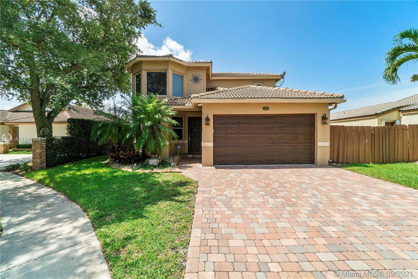 3140 West Quayside Dr, Cooper City, FL 33026