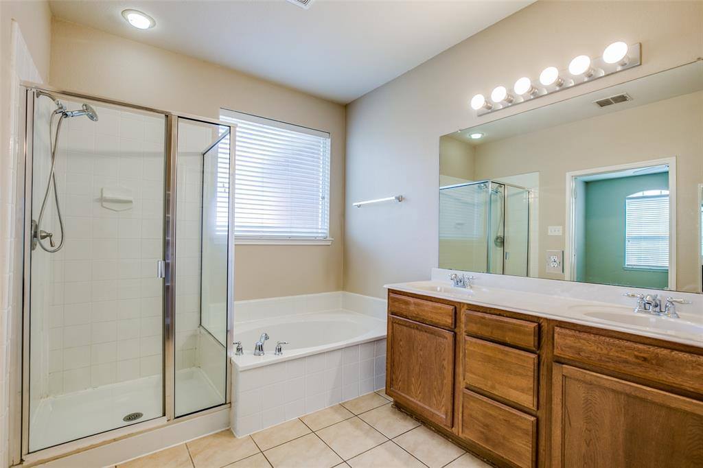 1122 May Court, Lancaster, TX 75146