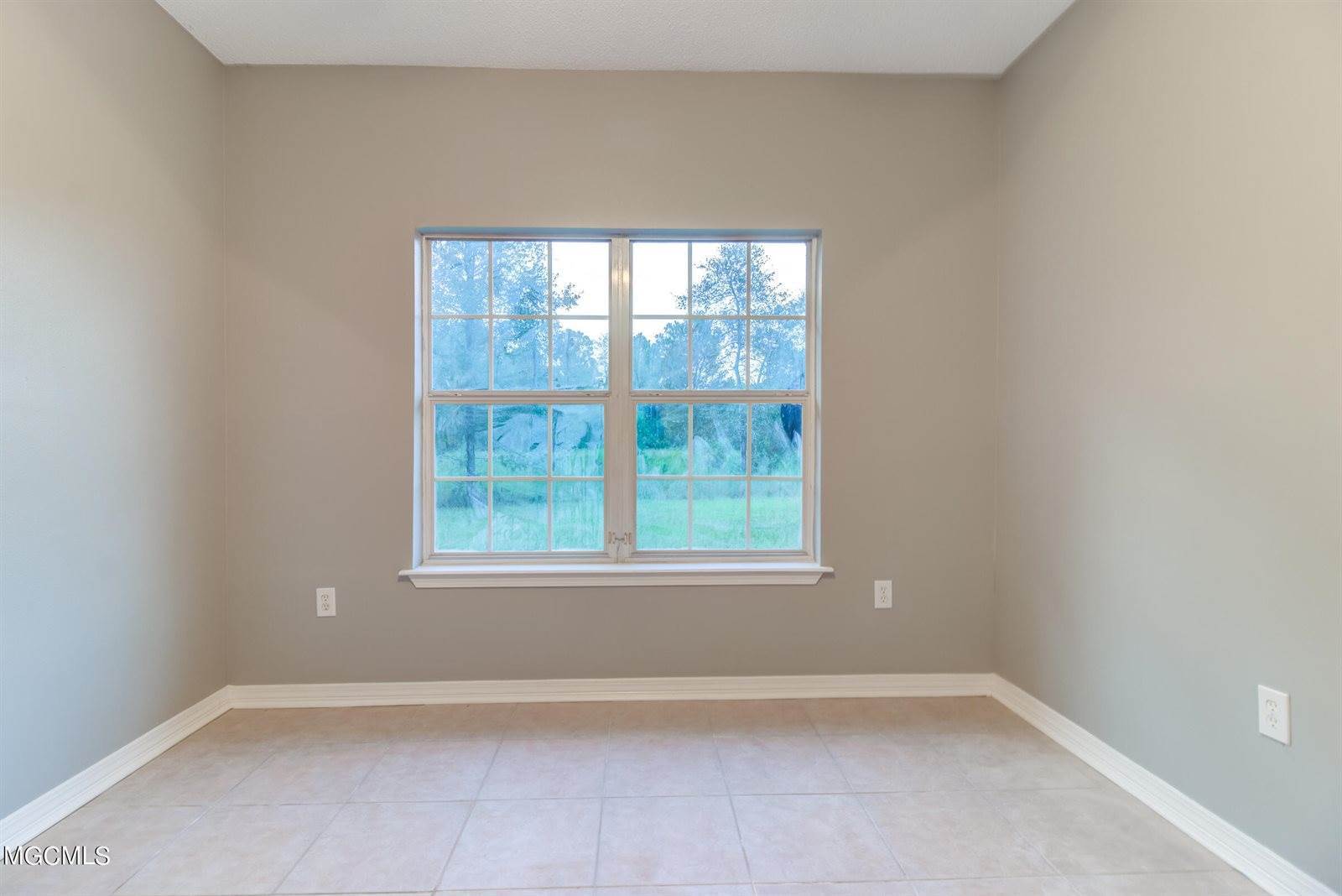 24130 Hwy 603, Kiln, MS 39556