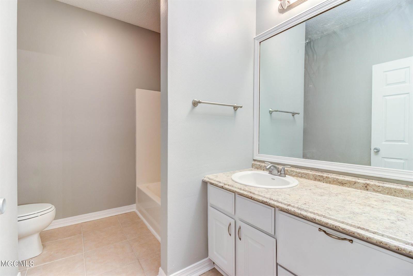 24130 Hwy 603, Kiln, MS 39556