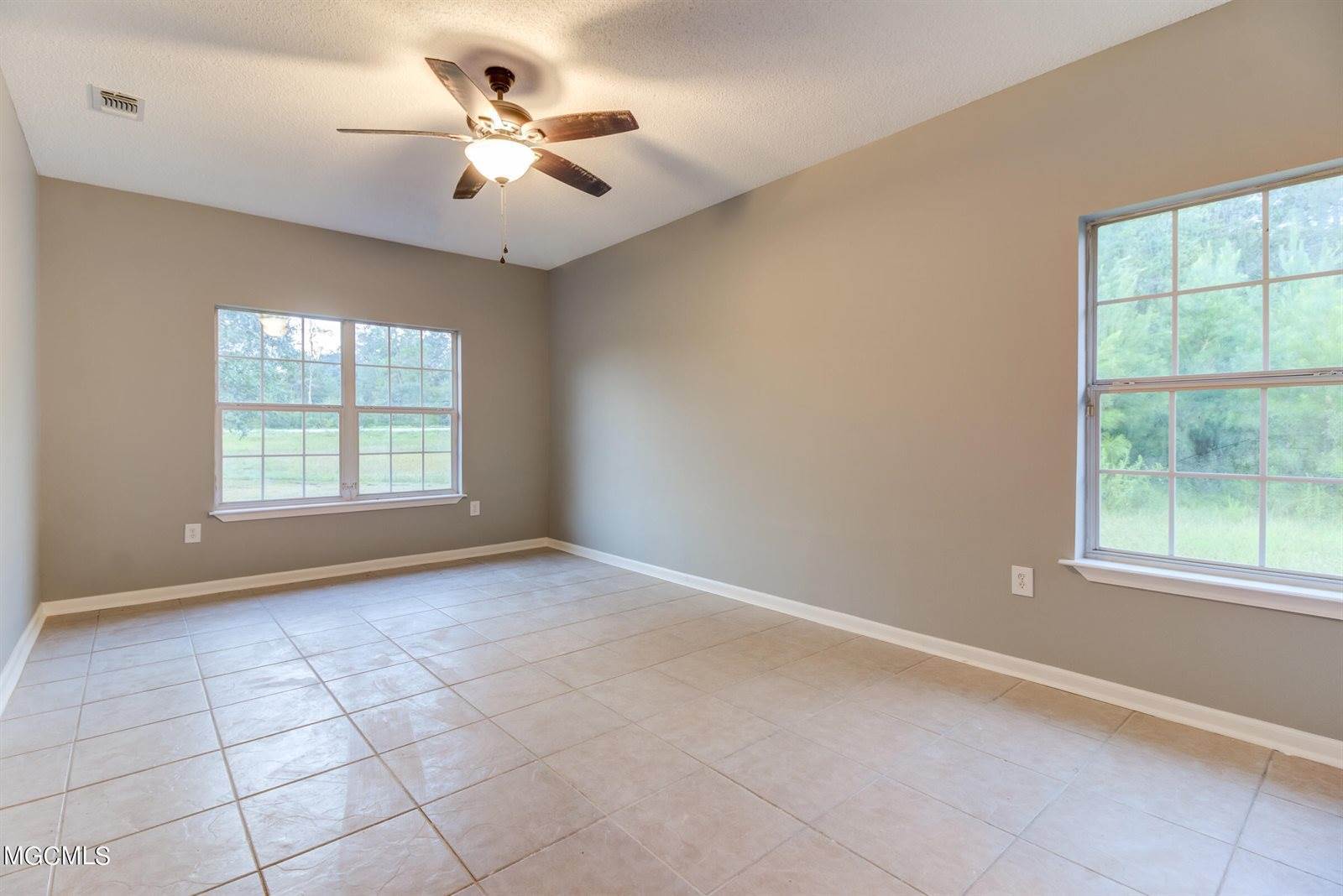 24130 Hwy 603, Kiln, MS 39556