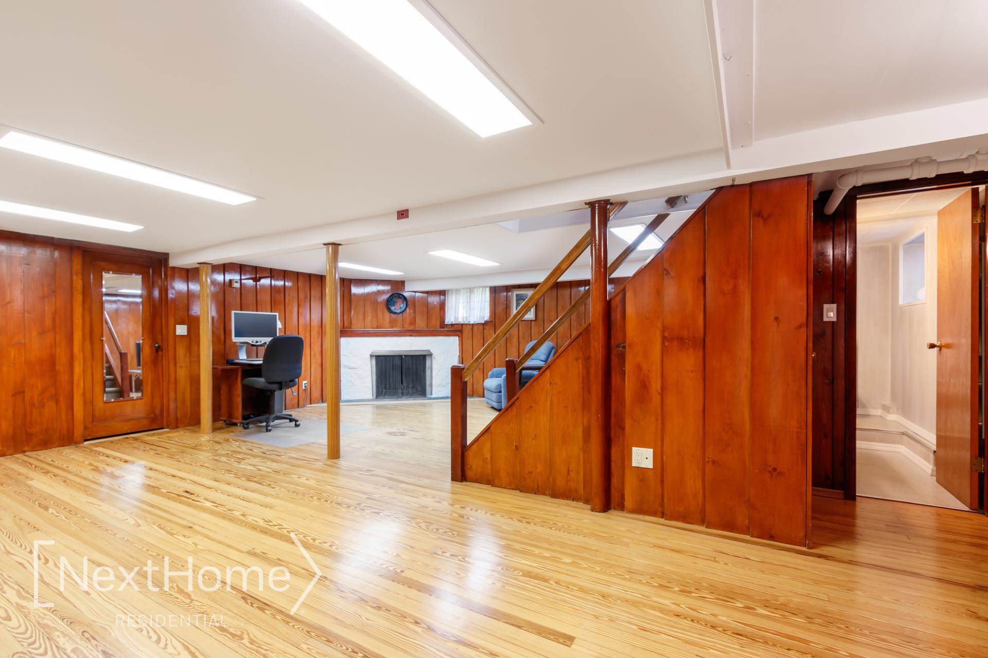 12 Russell Street, Lynbrook, NY 11563