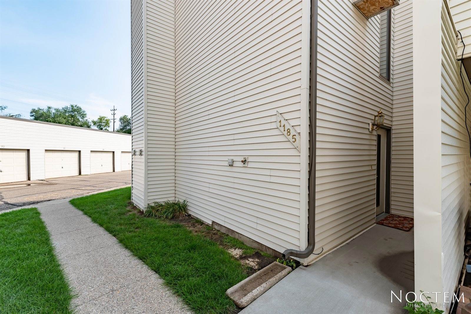 1185 Jefferson Avenue, Bismarck, ND 58504