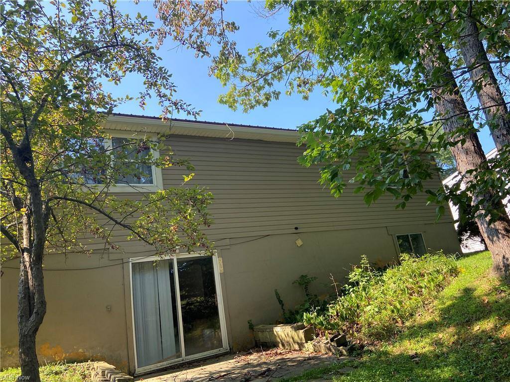 1545 Quail Hollow Drive, Cambridge, OH 43725