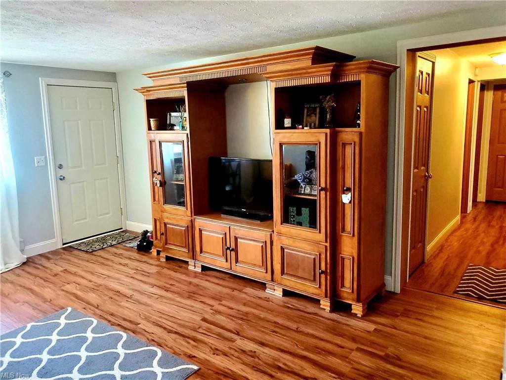 1545 Quail Hollow Drive, Cambridge, OH 43725