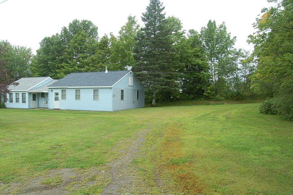 1144 Main Rd, Bradford, ME 04410