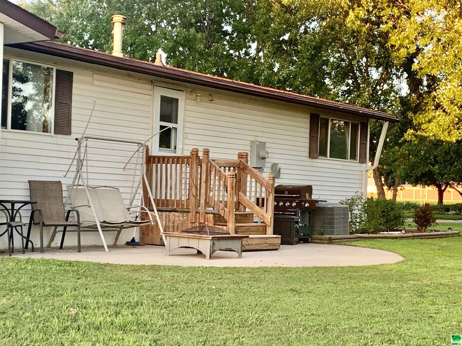 1305 W Main St, Beresford, SD 57004