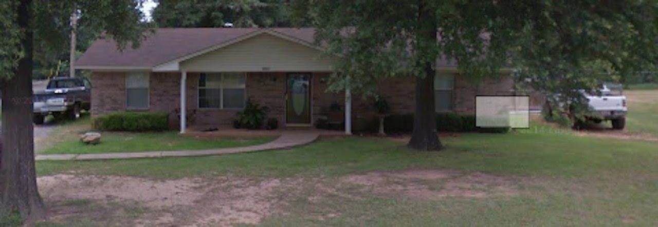 1103 Pecan St, Horatio, AR 71842