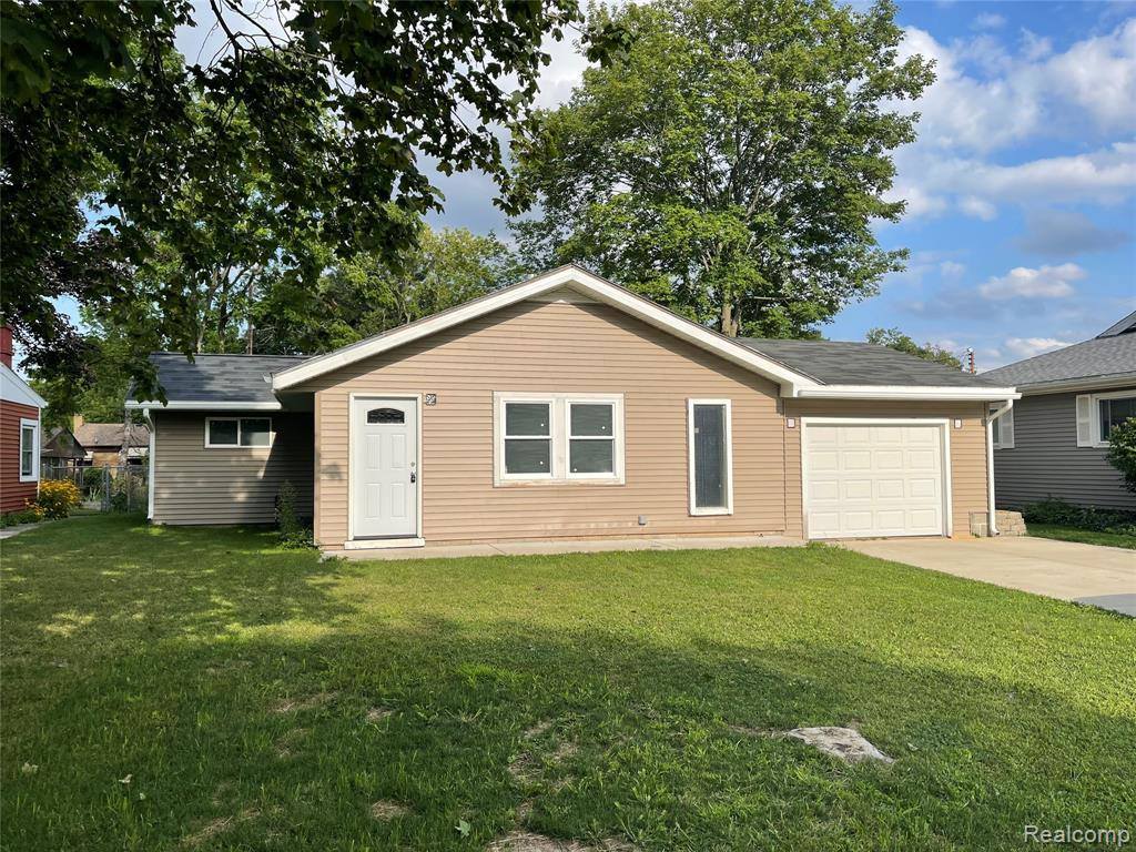 3126 Andrew Avenue, Lansing, MI 48906