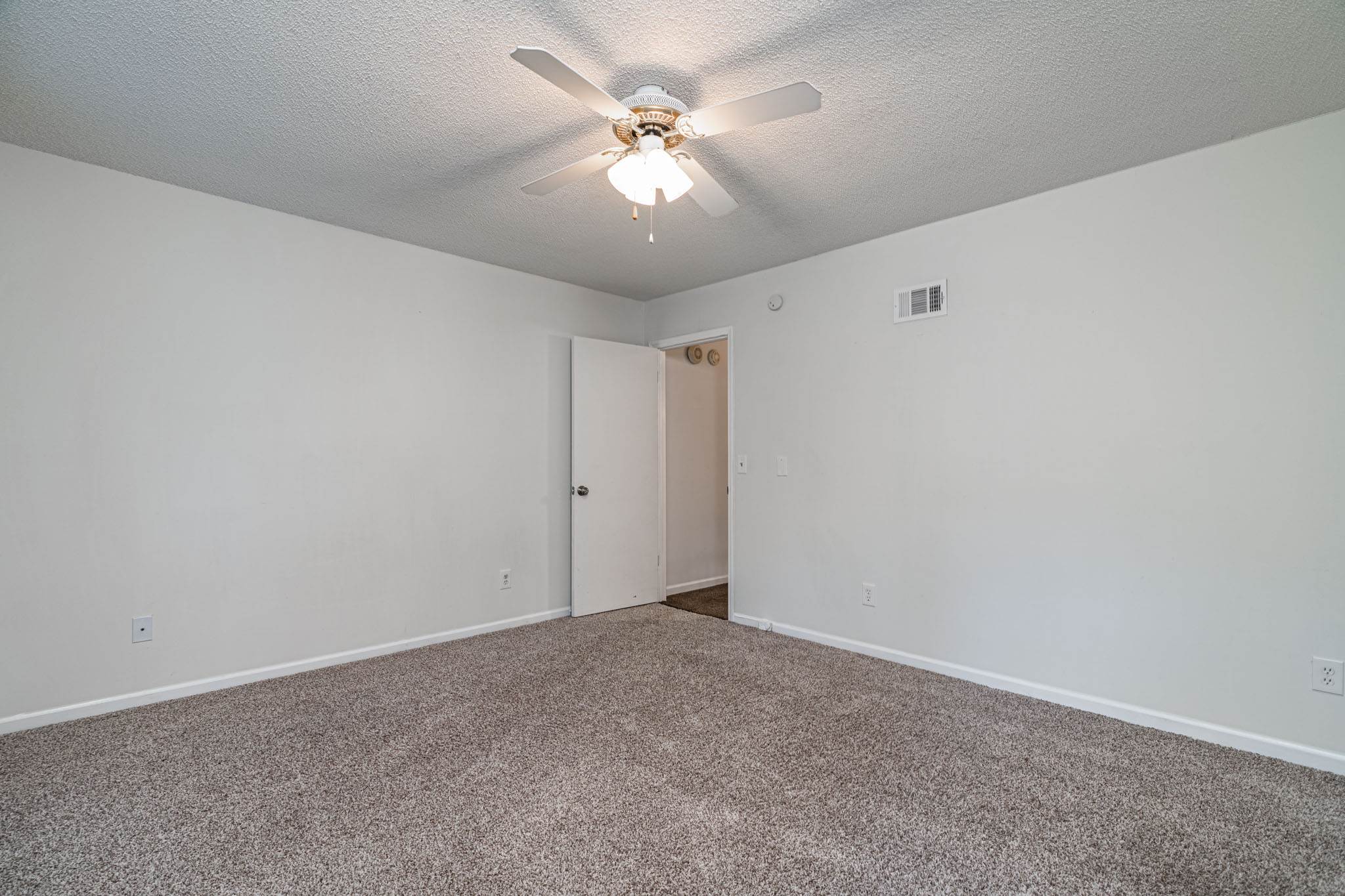 137 Manorwood, Columbia, SC 29212