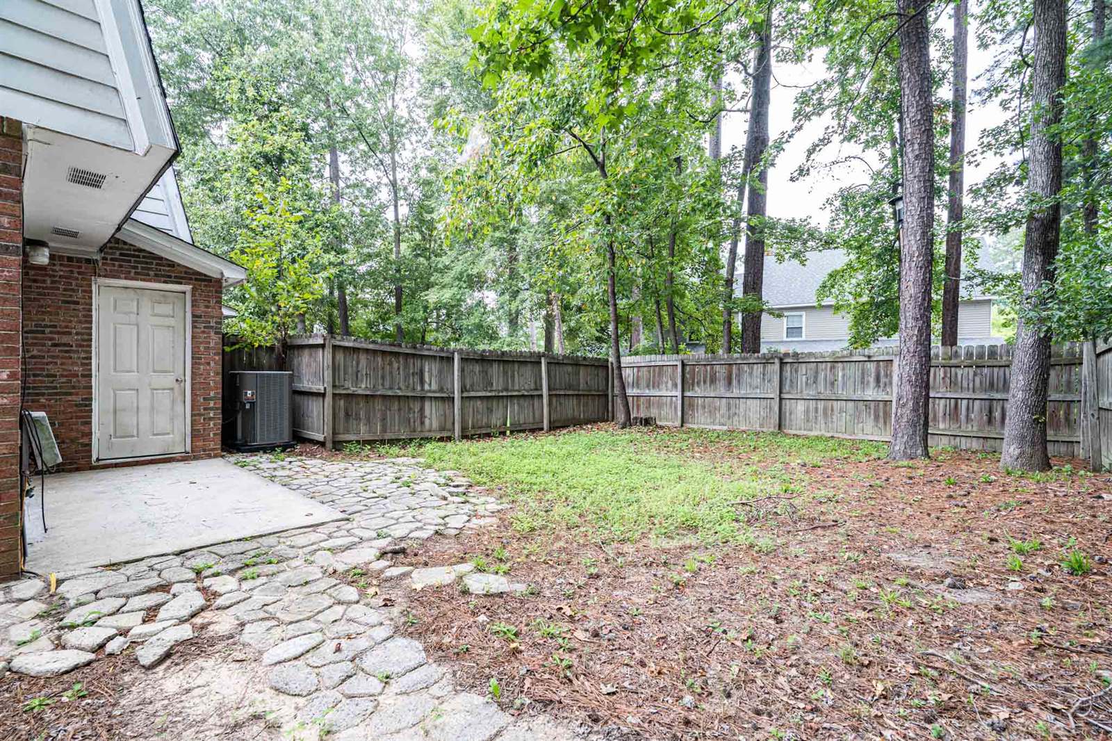 137 Manorwood, Columbia, SC 29212
