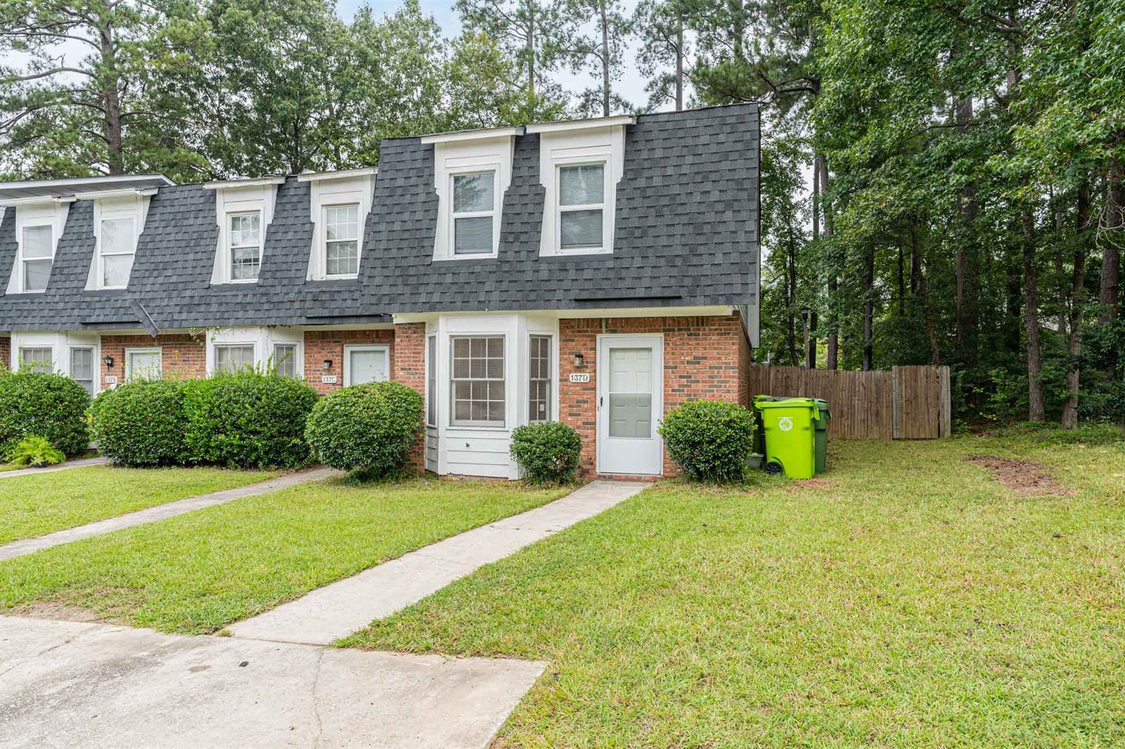 137 Manorwood, Columbia, SC 29212