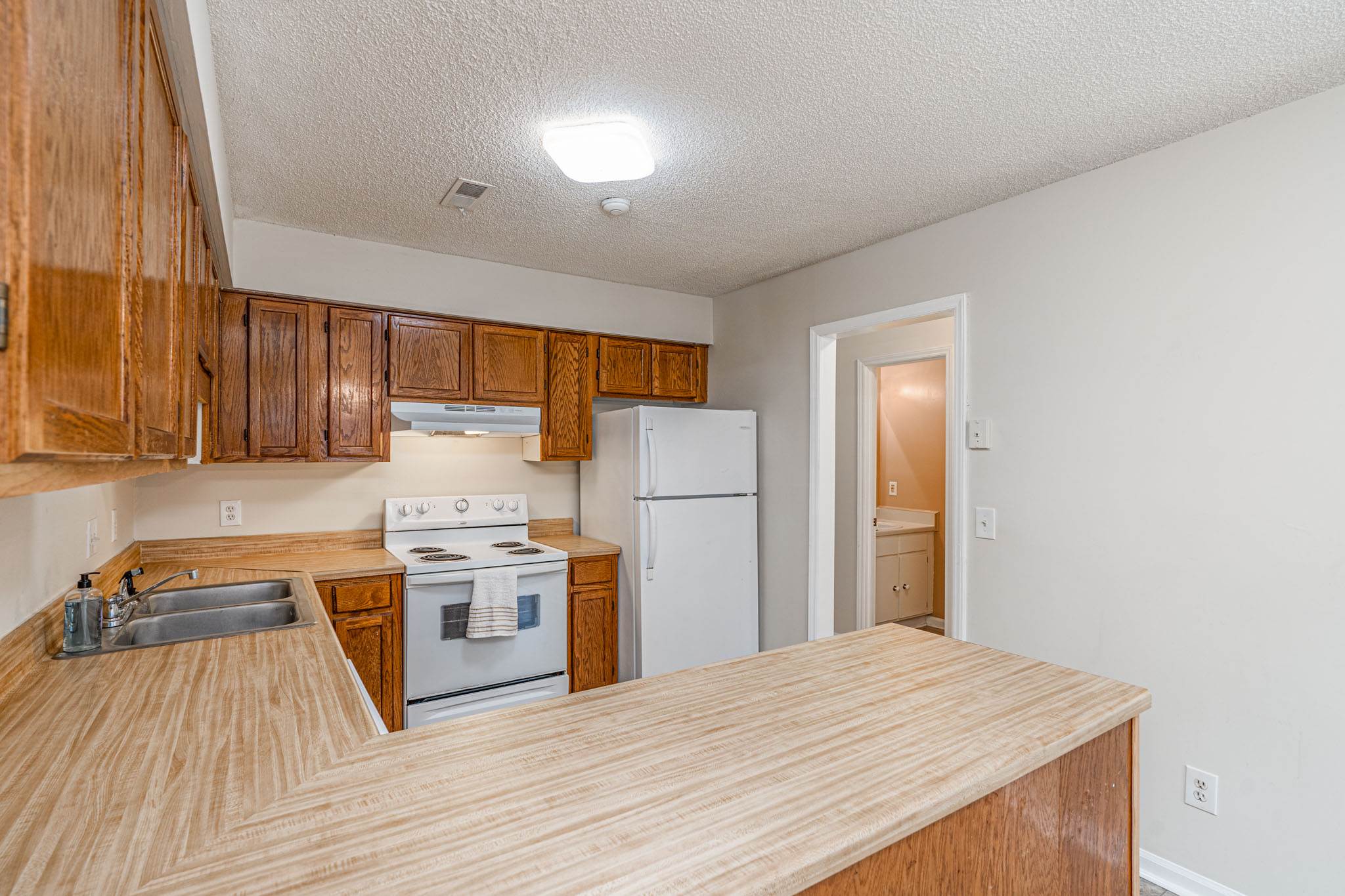 137 Manorwood, Columbia, SC 29212