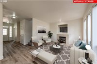 20052 NE Hoyt St, Portland, OR 97230