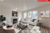 20052 NE Hoyt St, Portland, OR 97230