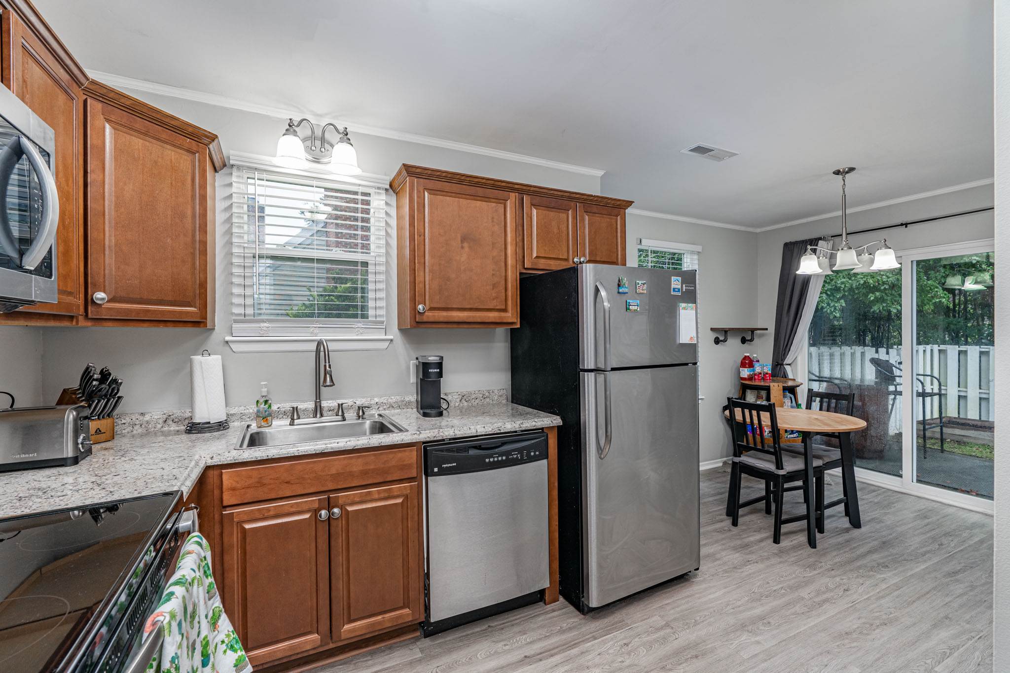 1241 Hulon Cir, West Columbia, SC 29169