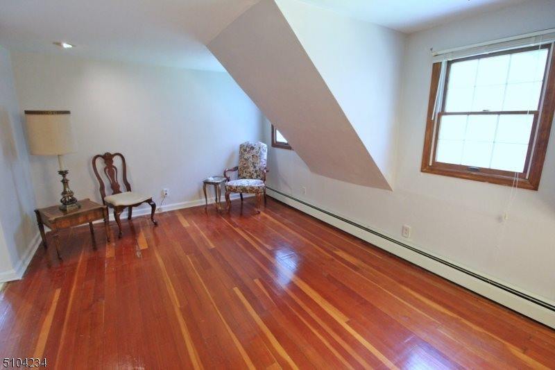 111 Washington Dr, Watchung, NJ 07069