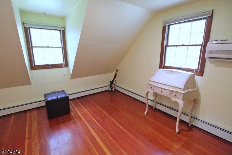 111 Washington Dr, Watchung, NJ 07069