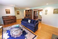 111 Washington Dr, Watchung, NJ 07069