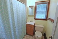 111 Washington Dr, Watchung, NJ 07069