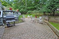 111 Washington Dr, Watchung, NJ 07069