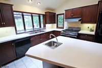 111 Washington Dr, Watchung, NJ 07069