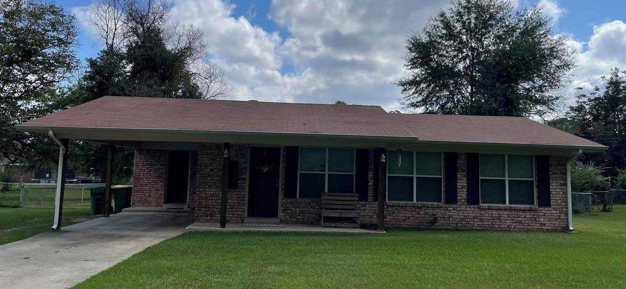 12 N Pineview, Texarkana, TX 75501