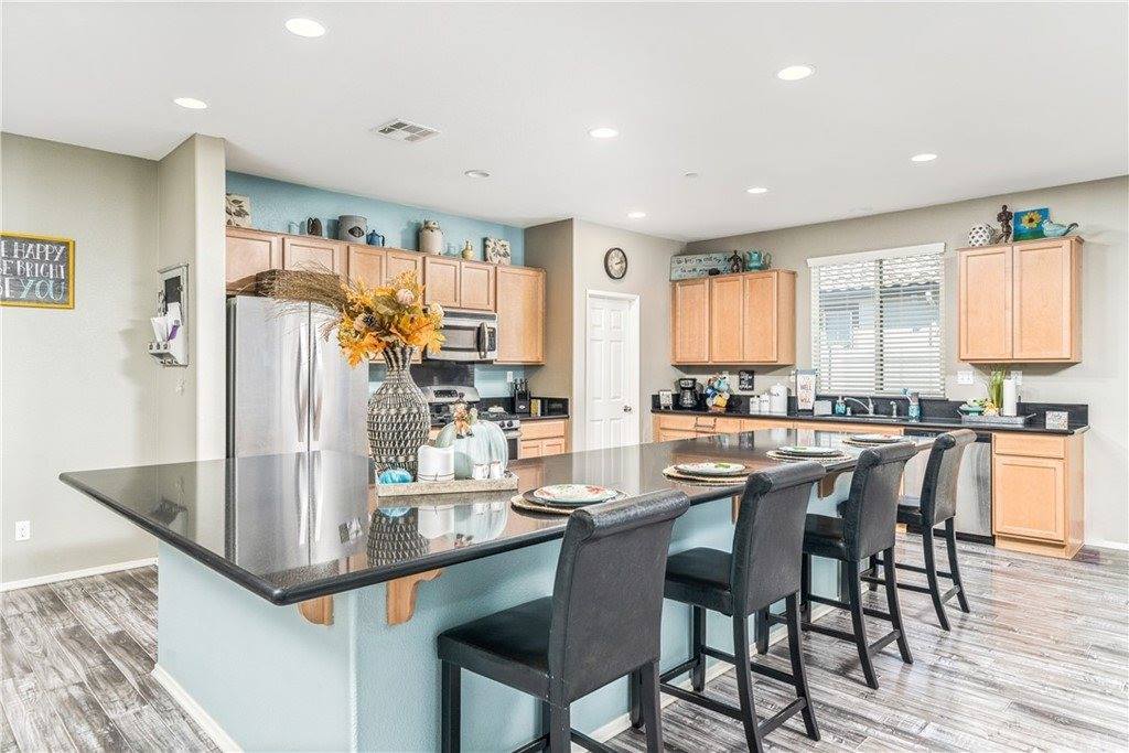 25493 Water Wheel Court, Menifee, CA 92584