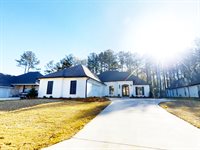 759 Bearing Way, Brandon, MS 39047